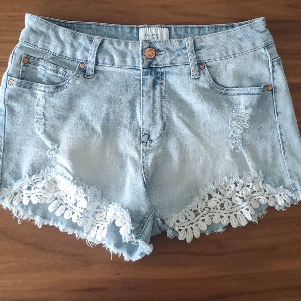Mid-Rise Light Wash Denim Shorts w/Lace Detail